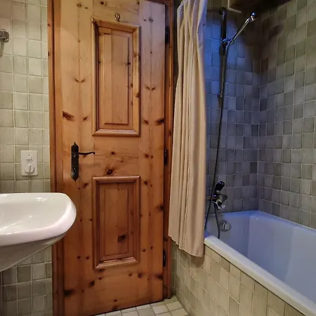 Chesa Bellaval, Haus La Vuolp 2-zimmer-dachwohung * Silvaplana