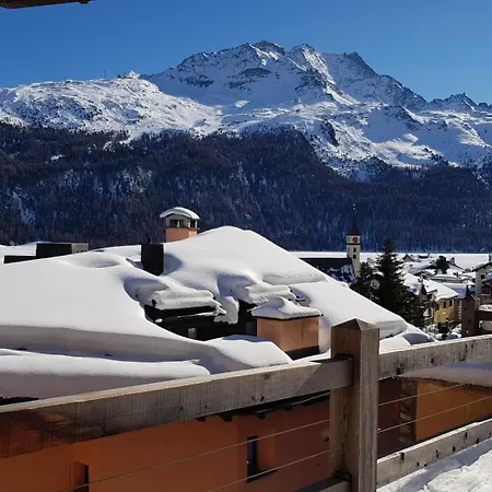Chesa Bellaval, Haus La Vuolp 2-zimmer-dachwohung Silvaplana