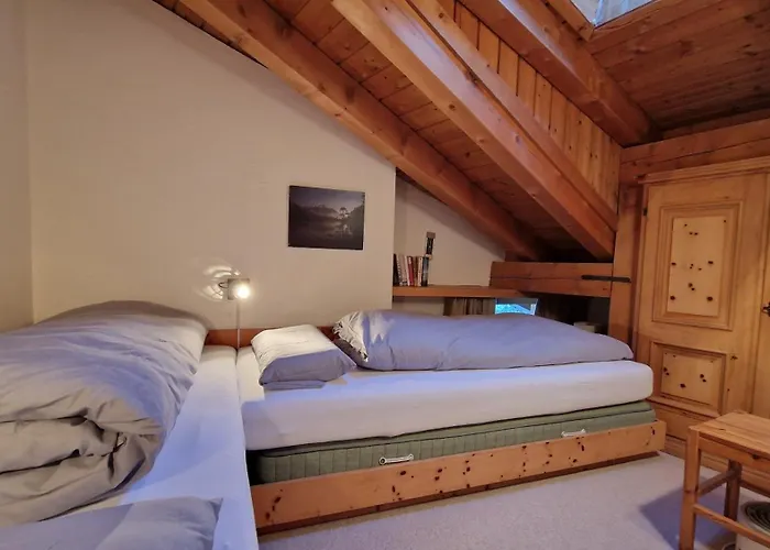 Chesa Bellaval, Haus La Vuolp 2-zimmer-dachwohung * Silvaplana