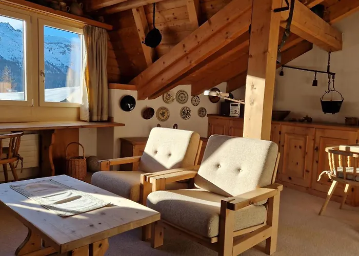 Chesa Bellaval, Haus La Vuolp 2-zimmer-dachwohung * Silvaplana