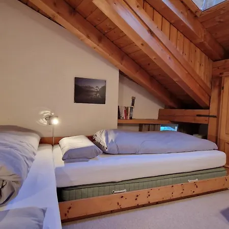 Chesa Bellaval, Haus La Vuolp 2-zimmer-dachwohung * Silvaplana