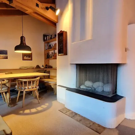 Chesa Bellaval, Haus La Vuolp 2-zimmer-dachwohung *