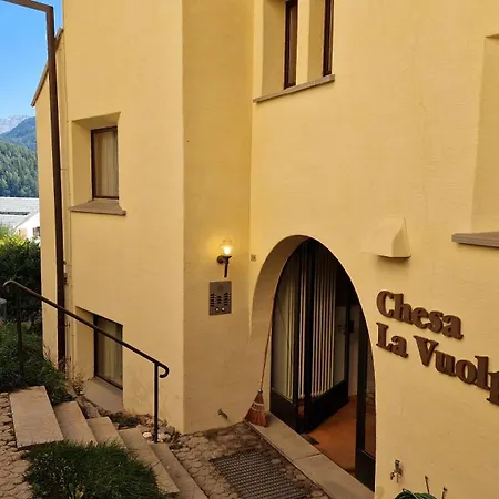 Chesa Bellaval, Haus La Vuolp 2-zimmer-dachwohung Apartamento